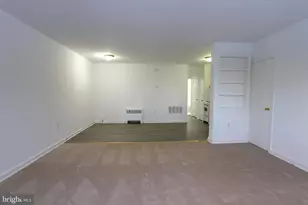 6628 N 8th St, Philadelphia, PA 19126 - Photo 2