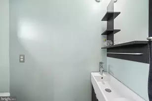 928 Wallace St, Philadelphia, PA 19123 - Photo 18