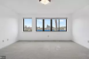 928 Wallace St, Philadelphia, PA 19123 - Photo 14