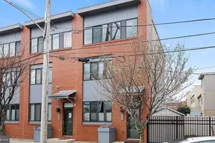 928 Wallace St, Philadelphia, PA 19123 - Photo 1