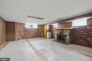 1064 Allengrove St, Philadelphia, PA 19124 - Photo 28