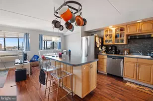 200 Lombard St, Philadelphia, PA 19147 - Photo 6