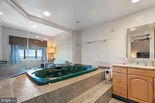 200 Lombard St, Philadelphia, PA 19147 - Photo 14