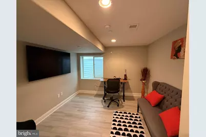 2131 N 10th Street, Philadelphia, PA 19122 - Photo 10