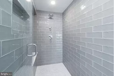 711 N 16th Street #UNIT 4, Philadelphia, PA 19130 - Photo 18