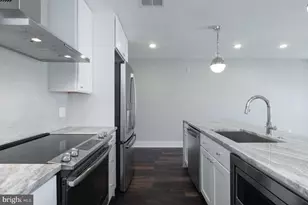 711 N 16th St, Philadelphia, PA 19130 - Photo 8