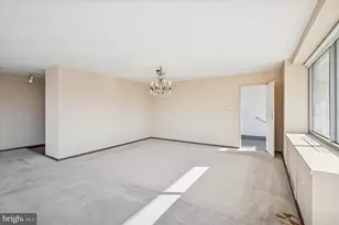 2401 Pennsylvania Ave, Philadelphia, PA 19130 - Photo 12