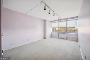 2401 Pennsylvania Ave, Philadelphia, PA 19130 - Photo 24