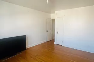 3257 Glenview St, Philadelphia, PA 19149 - Photo 10