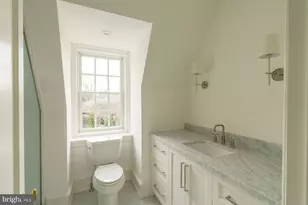 422 W Chestnut Hill Ave, Philadelphia, PA 19118 - Photo 26