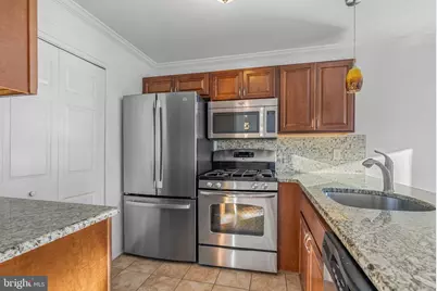 1725 Fitzwater Street #A, Philadelphia, PA 19146 - Photo 4