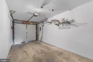 1725 Fitzwater St, Philadelphia, PA 19146 - Photo 10