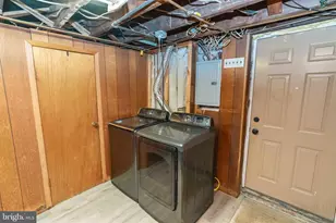 1130 Fanshawe St, Philadelphia, PA 19111 - Photo 22