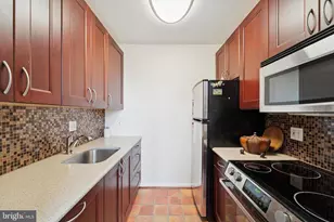 1100 S Broad St, Philadelphia, PA 19146 - Photo 10