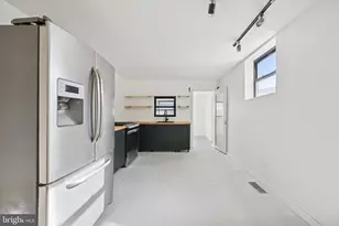 1253 S 32nd St, Philadelphia, PA 19146 - Photo 8