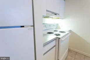 1301 Arch St, Philadelphia, PA 19106 - Photo 10