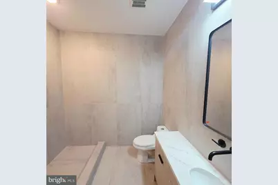 714 Chestnut Street #3F, Philadelphia, PA 19106 - Photo 12