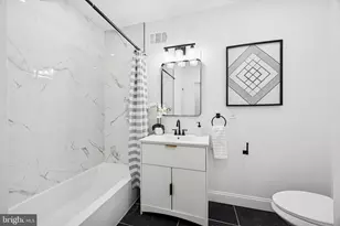 2340 McClellan St, Philadelphia, PA 19145 - Photo 16