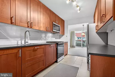 2401 Pennsylvania Avenue #6B30, Philadelphia, PA 19130 - Photo 18