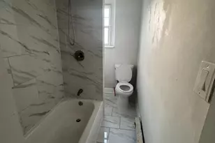 925 W Seltzer St, Philadelphia, PA 19133 - Photo 10