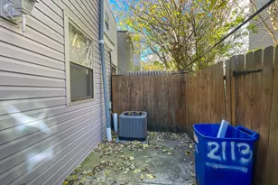 2113 Mountain St, Philadelphia, PA 19145 - Photo 36