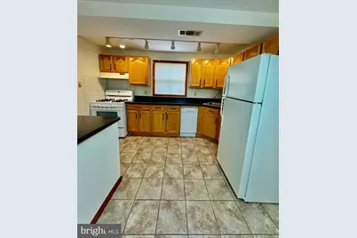 1324 W Nedro Avenue, Philadelphia, PA 19141 - Photo 10