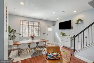 1935 W George St, Philadelphia, PA 19130 - Photo 2