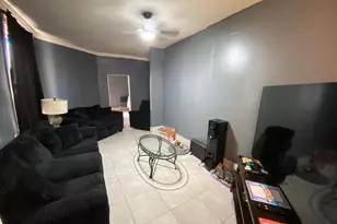 718 W Butler St, Philadelphia, PA 19140 - Photo 4