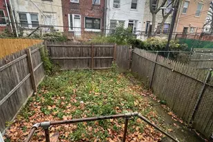 2521 S 68th St, Philadelphia, PA 19142 - Photo 4