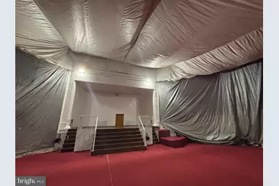 5926 Lansdowne Avenue, Philadelphia, PA 19151 - Photo 2