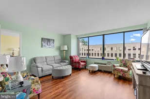 2001 Hamilton St, Philadelphia, PA 19130 - Photo 6