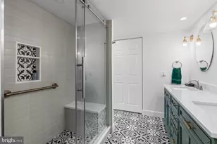 2001 Hamilton St, Philadelphia, PA 19130 - Photo 14