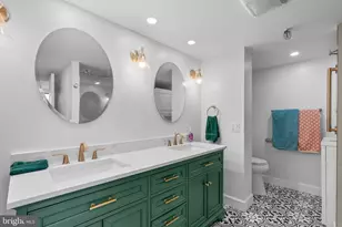 2001 Hamilton St, Philadelphia, PA 19130 - Photo 12