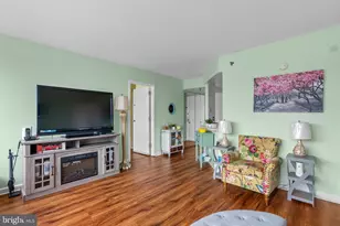 2001 Hamilton St, Philadelphia, PA 19130 - Photo 8