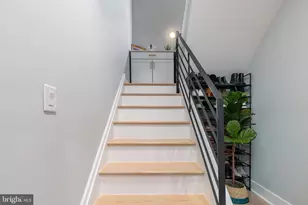 1817 N Leithgow St, Philadelphia, PA 19122 - Photo 30