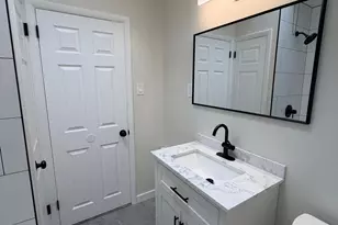 1801 W Godfrey Ave, Philadelphia, PA 19141 - Photo 8