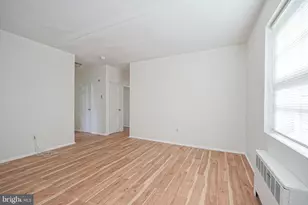 671 Franklin Pl, Philadelphia, PA 19123 - Photo 6