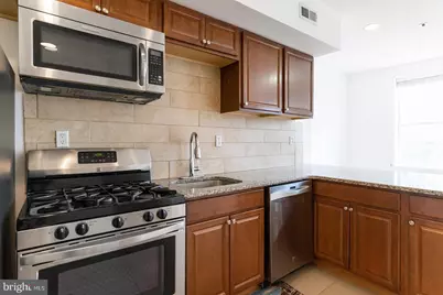 227 E Girard Avenue #2, Philadelphia, PA 19125 - Photo 4