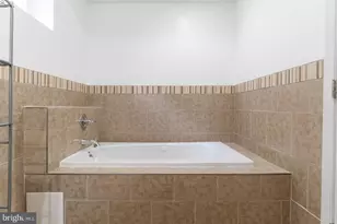 227 E Girard Ave, Philadelphia, PA 19125 - Photo 20