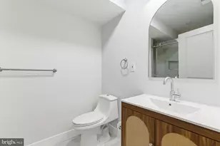 2056 Pemberton St, Philadelphia, PA 19146 - Photo 44