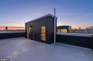 2056 Pemberton St, Philadelphia, PA 19146 - Photo 40