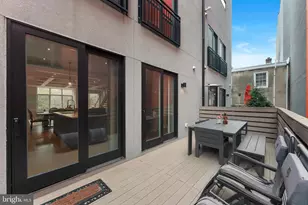 152 Vine St, Philadelphia, PA 19106 - Photo 52