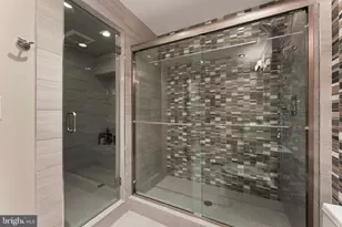 152 Vine St, Philadelphia, PA 19106 - Photo 50