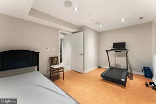 152 Vine St, Philadelphia, PA 19106 - Photo 48