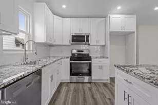 9839 Haldeman Ave, Philadelphia, PA 19115 - Photo 4