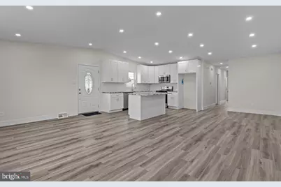 9839 Haldeman Avenue, Philadelphia, PA 19115 - Photo 10