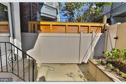 855 N 24th Street, Philadelphia, PA 19130 - Photo 32