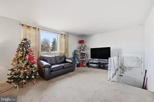 8010 Baldwin St, Philadelphia, PA 19150 - Photo 12