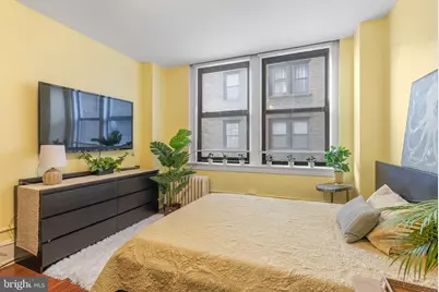 1324 Locust Street #703, Philadelphia, PA 19107 - Photo 4