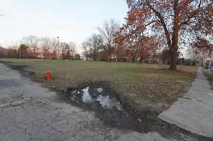 7627 Este Ave, Philadelphia, PA 19153 - Photo 4